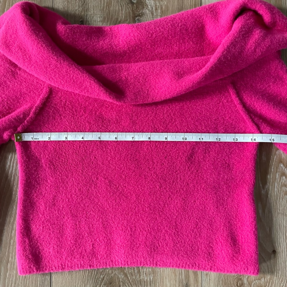 Free People πΊ Off The Shoulder Sweater - Picture 11 of 13